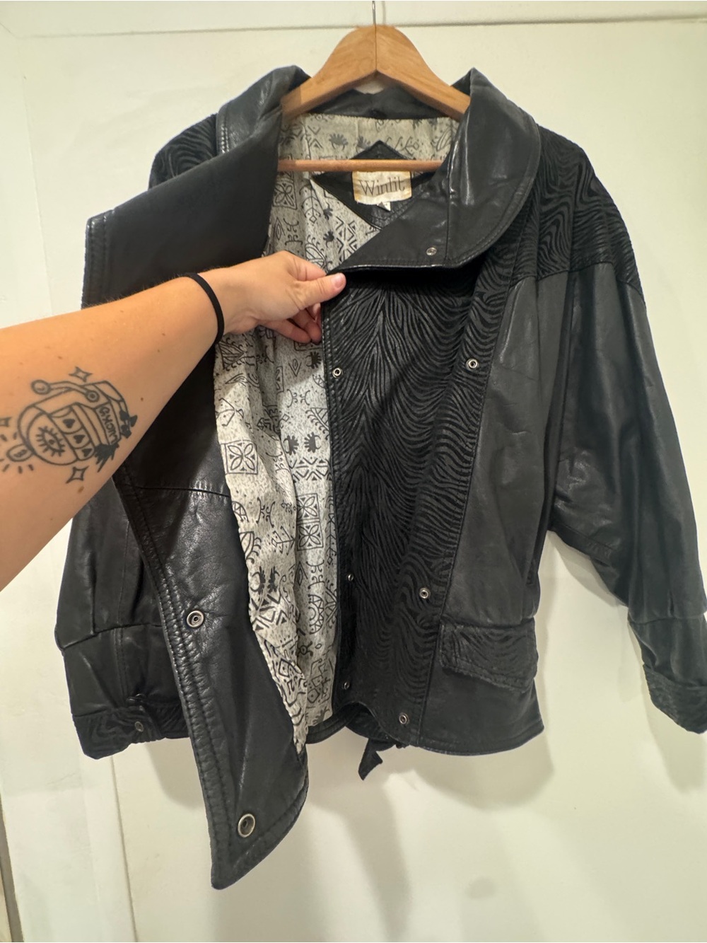 Vintage Black Med Winlit 100% Genuine Leather Jacket - Picture 5 of 17